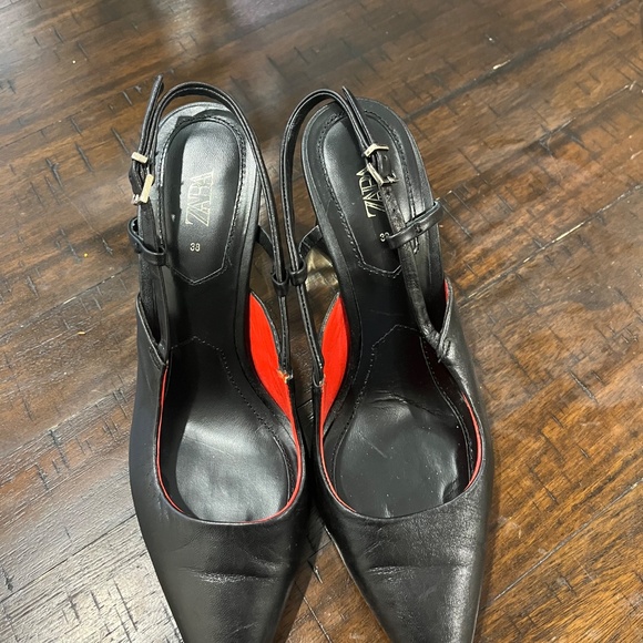 Zara black with Gold Metal heels - Picture 2 of 5